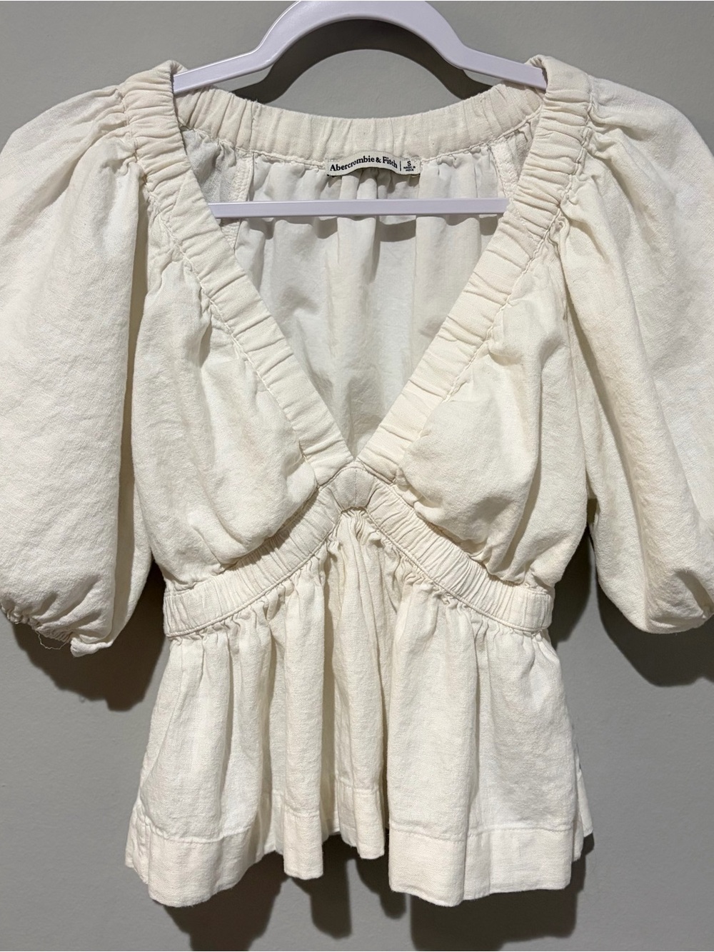 Abercrombie & Fitch Cream V-Neck Puff Sleeve Peplum Top